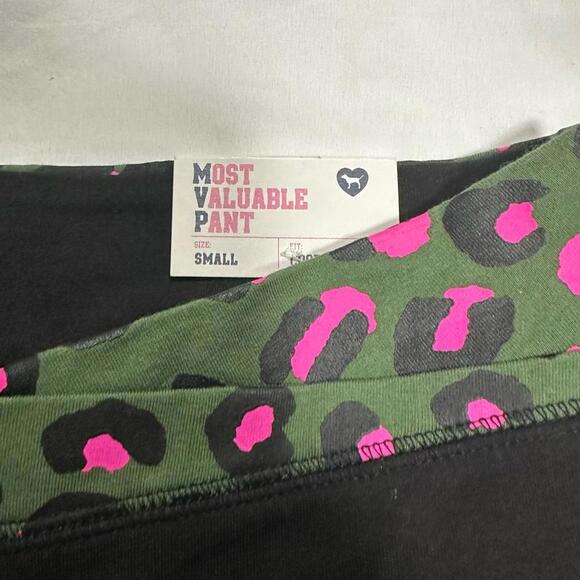 Y2K PINK Victoria’s Secret Cropped leggings - Picture 3 of 6